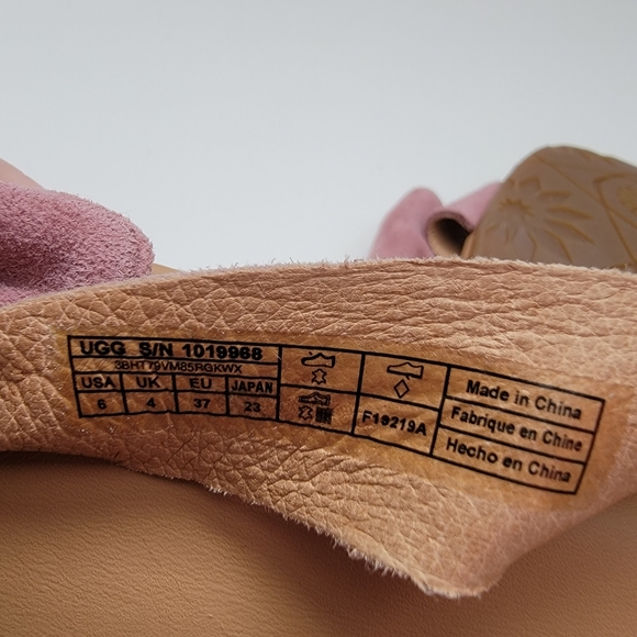 UGG Australia FONDA Seashell Pink SUEDE BOW SANDAL - Picture 7 of 8